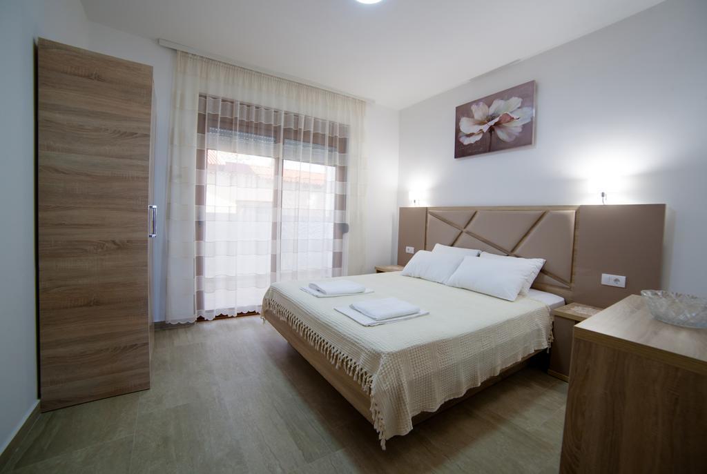 Kollari Apartments อุลซิน ภายนอก รูปภาพ